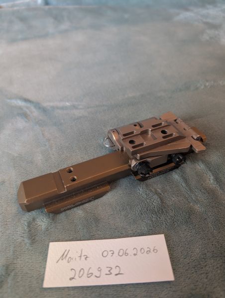 Evolution Gear Wilcox Riser Mount mit Magnifier Montage in Tan Farben