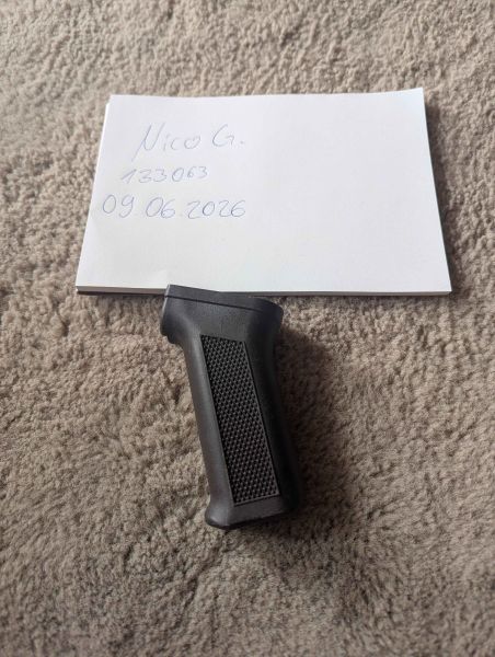 AEG Pistolgrip AK der Zweite