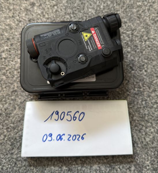 PEQ 15 Licht/Laser Dummy deaktiviert 