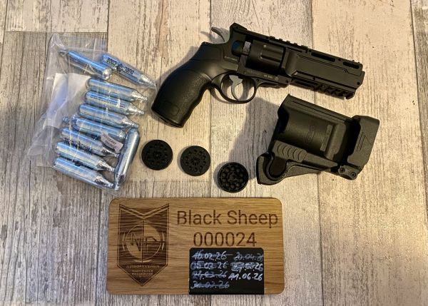 H8R Revolver mit Holster, 3x Laderinge und CO2 Kapseln