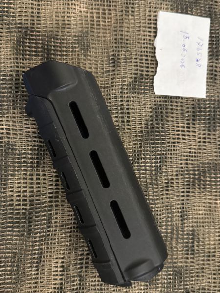 MOE AR-15 / M4 Handschutz mit Picatinny-Schiene
