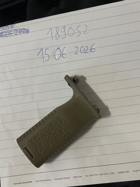 Ares M-LOK Modular Hand Grip Polymer Frontgriff Dark Earth