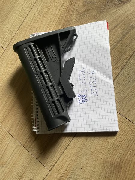 M4 Schulterstütze schwarz 