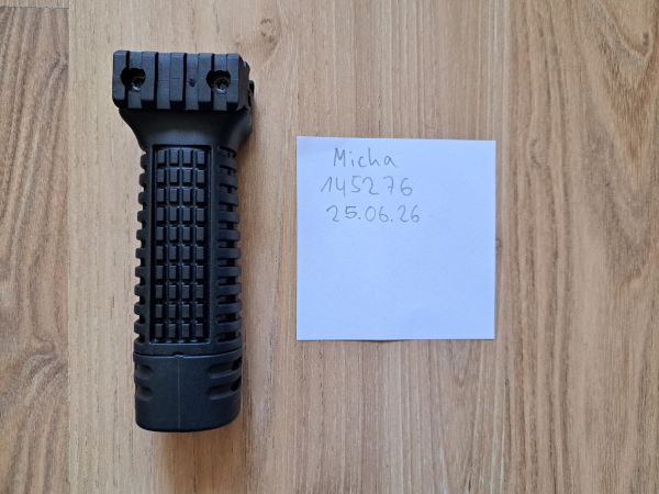 Frontgriff DLG Utility Fore Grip für 21mm Rails, sehr guter Zustand