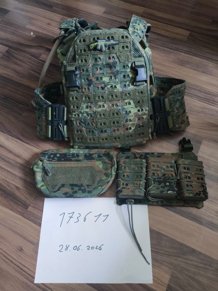 Plattenträger Novritsch Flecktarn mit Hydration, Front Flap, Magazintaschen und Fanny Pack Plate Carrier