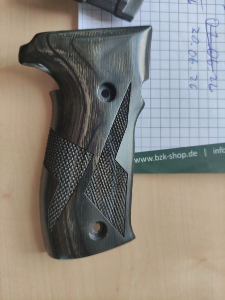 SIG Sauer P226 / MK25 Griffschalen Schichtholz 