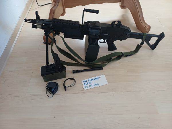 A&K M249 – BullGear HopUp, 2 Boxmags, MOSFET, Spielerpaket
