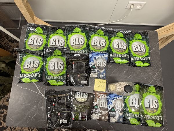 Airsoft BB Paket – 8kg BLS 0,32g Bio + Phylax 0,25g + BLS 0,36g