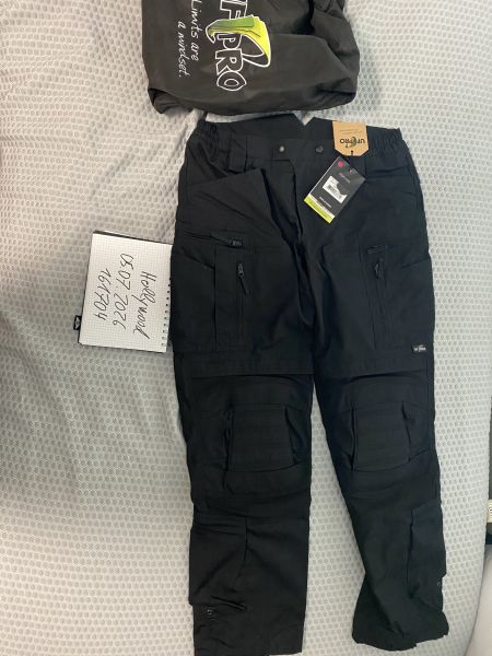 UF Pro Striker XT Gen 2 Schwarz 34/32 Nagelneu 