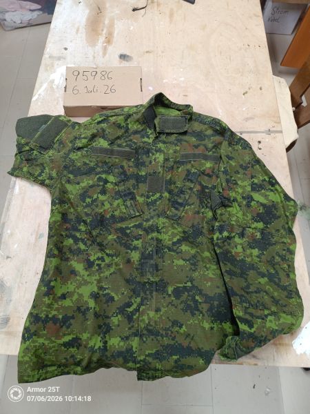 Invadergear bluse 