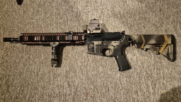 Specna Arms M4 HOLEGANZ