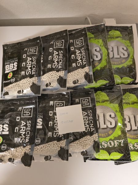 10x 0,28g Bio BBS 6 x Specna Arms EDGE (BLS) & 4x BLS Bio (2x Black & 2x White) (Neu) Inklusive Versand (Hobby aufgabe zweier Mitstreiter)