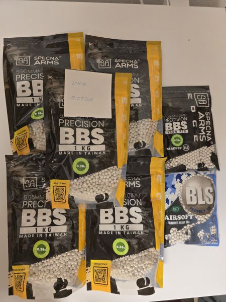 (7)x 0,36g Bio BBS 5x  Specna Arms EDGE Ultra (1KG (G&G)) 1x Specna Arms Edge  Bio (1000) 1x Bls Bio (1000) Preis ist inklusive Versand 