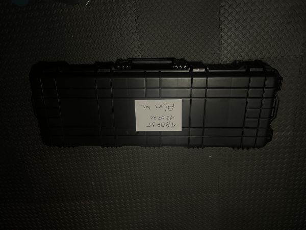 Großer Waffenkoffer / Transportkoffer mit Rollen – 110 cm –