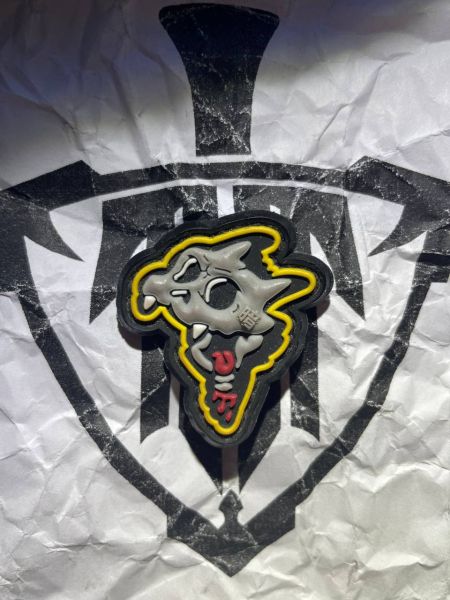 Scratchy Zombie PVC Patch – gelbe Cartoon-Katze – Halloween Klett-Aufnäher – 3,9 × 3,2 cm