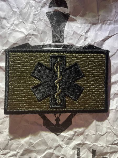 Medic Star of Life Patch – Oliv – gestickter Sanitäter-Klettaufnäher – 7,9 × 4,9 cm