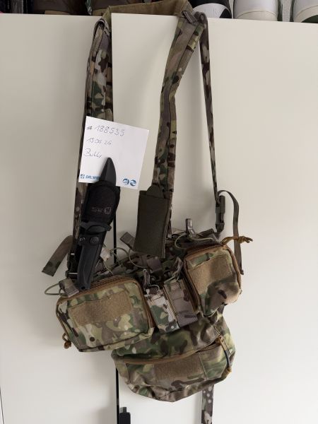 Chest-Rig inkl. Gummimesser 