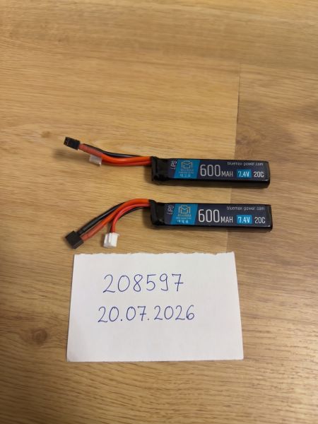 2x BlueMax Li-Po Akku 600 mAh 7.4V (AEP / Backup) – Wie neu!
