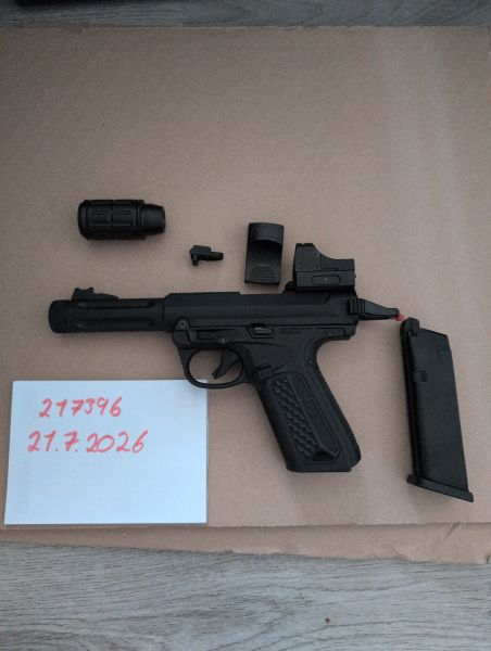 AAP01 Black 