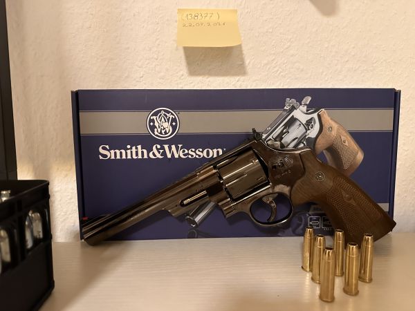 Smith and wesson Model 29