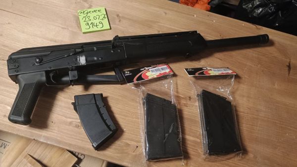 JoJo's unvollendetes Projekt 2: Saiga 12 S-AEG mit Tuning und Magazinen(Double Bell)