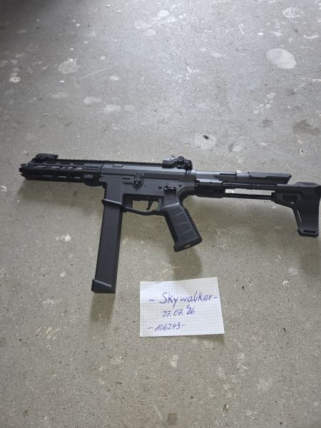 WELL  WE01A SMG Black E.T.U mit Mosfet