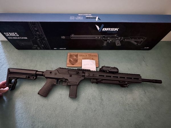 Vorsk VMP-2 DMR GBB mit Zweibein, AnPeq Laserdummy