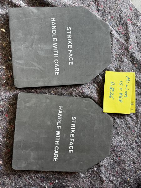 Schutzplatten-Dummys