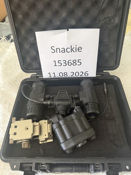 FMA AN-PVS-31 DummyFMA mit Metallhalterung