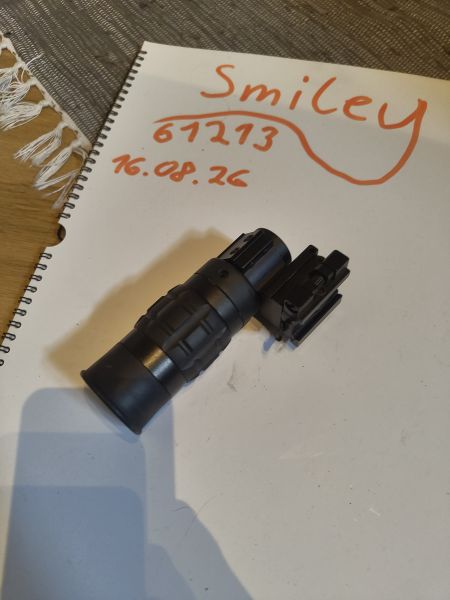 Zoombarer magnifier