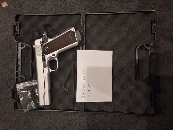 Double Bell M1911A1
