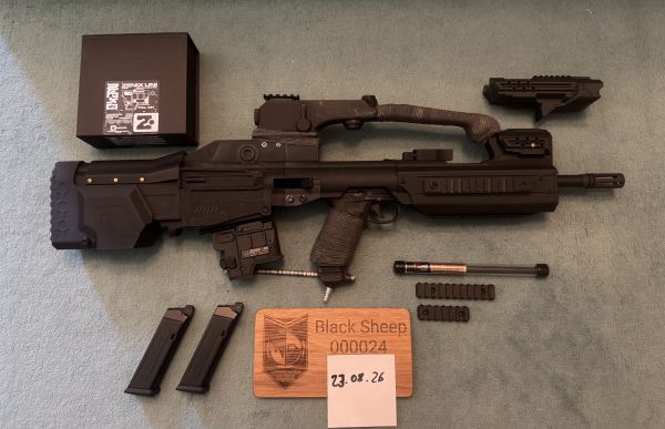 AAP-01 GBB Pistole mit MCO ZENIX HPA Kit und 2x Gasmagazin im VCR-2 Carbine Kit