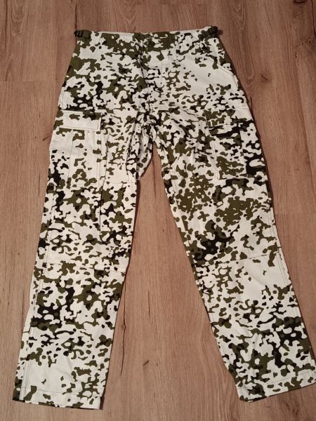 Notverkauf Verkaufe 3x Hose als komplett set outdoor hosen