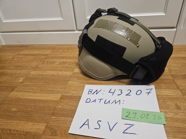 Helm tan MICH 2000, NVG Mount Plate