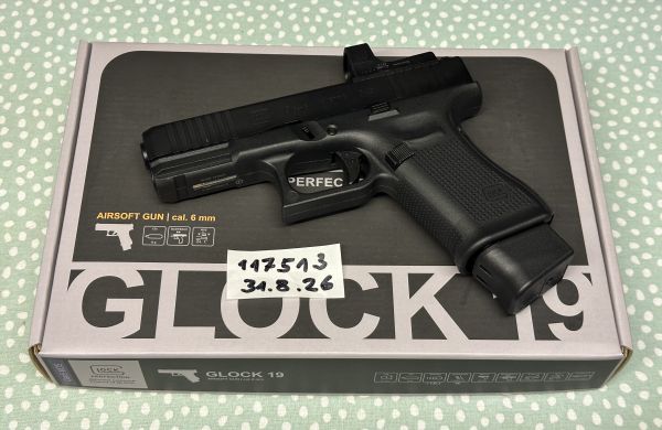 HOBBYAUFGABE GLOCK19 GEN5 MOS mit RDS8 RED DOT UND 6 Magazinen