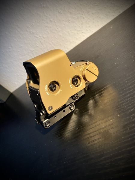 Holo Visier Tan (558?) + Begadi Riser