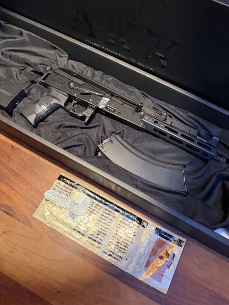 TM Tokyo Marui AKX GBB Neu ohne Schaft