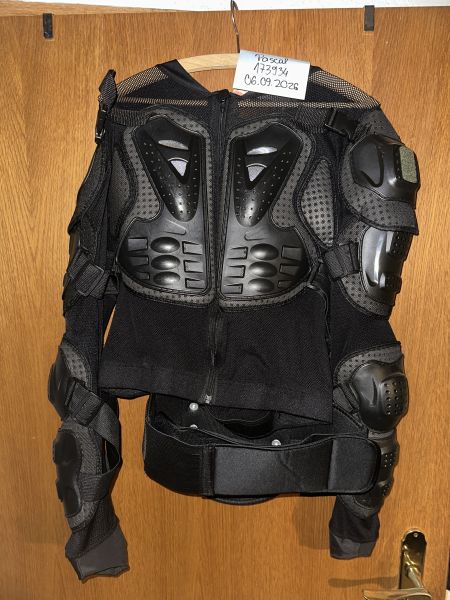 Protektorenjacke „L“