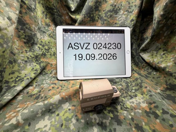 SOTAC LCO Red Dot (Leupold Replica) mit Markings – FDE