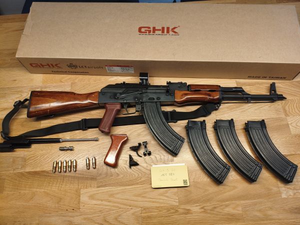 GHK AKM GBB Full Steel Tuning (W&S, Hephaestus, OKP-7, 4 Mags)