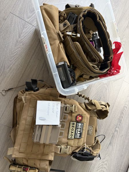 Airsoft Ausrüstungsset! Kleidung, Pouches uvm.