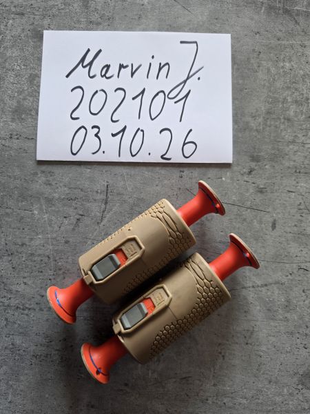 2x Begadi Federgranate (Spring-Grenade) – Coyote – Top Zustand mit neuen Dichtungen