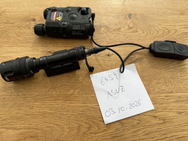 Surefire Vollmetall-Replika (Deko) mit Laser/IR-Modul und Kabelschalter