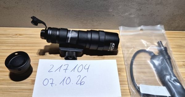 SF M300B Dummy in Schwarz