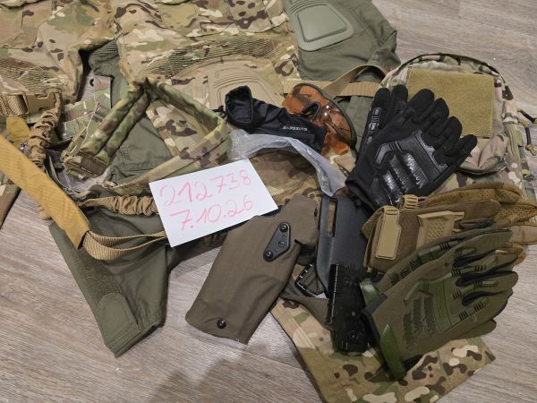 Airsoft Konvolut, Hosen, Holster, Handschuhe etc