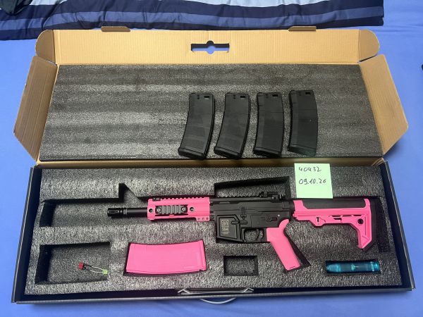 Specna Arms M4 SA-F04-RL FLEX mit neuer Gearbox Pink Version, READY TO PLAY!