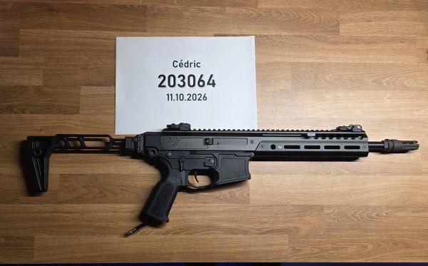 Airsoft Helden HR556 – Neuwertig – Komplettset mit 5 Magazinen und TDC-Zubehör
