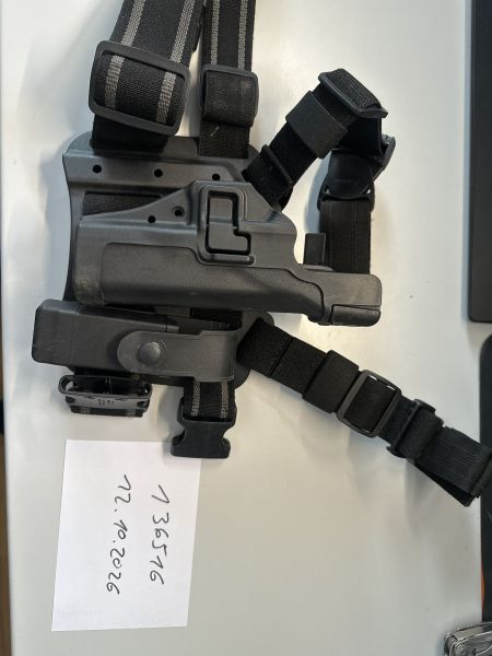 Blackhawk Tiefziehholster CQC für Glock 17 (Gen. 3) + Magazintasche