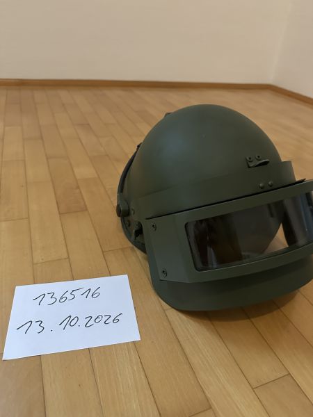 Altyn Helm Repika mit Headset