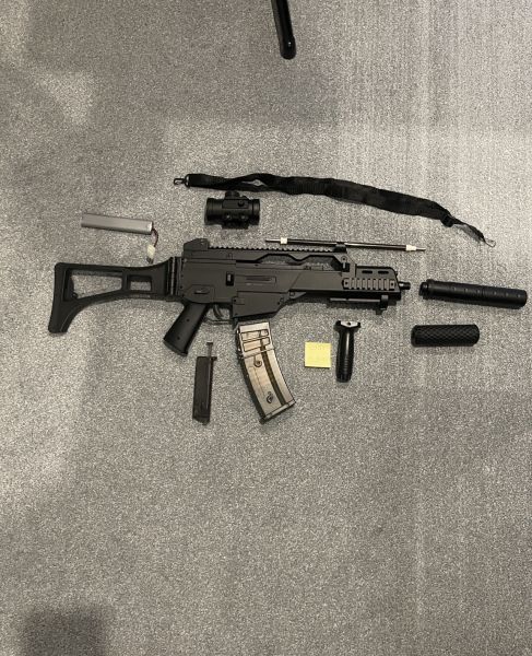 Airsoft G36 mit Speedloader usw. 